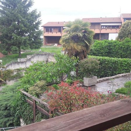 Appartamento Comodo Al Lago E Gardaland Castelnuovo del Garda Exterior foto
